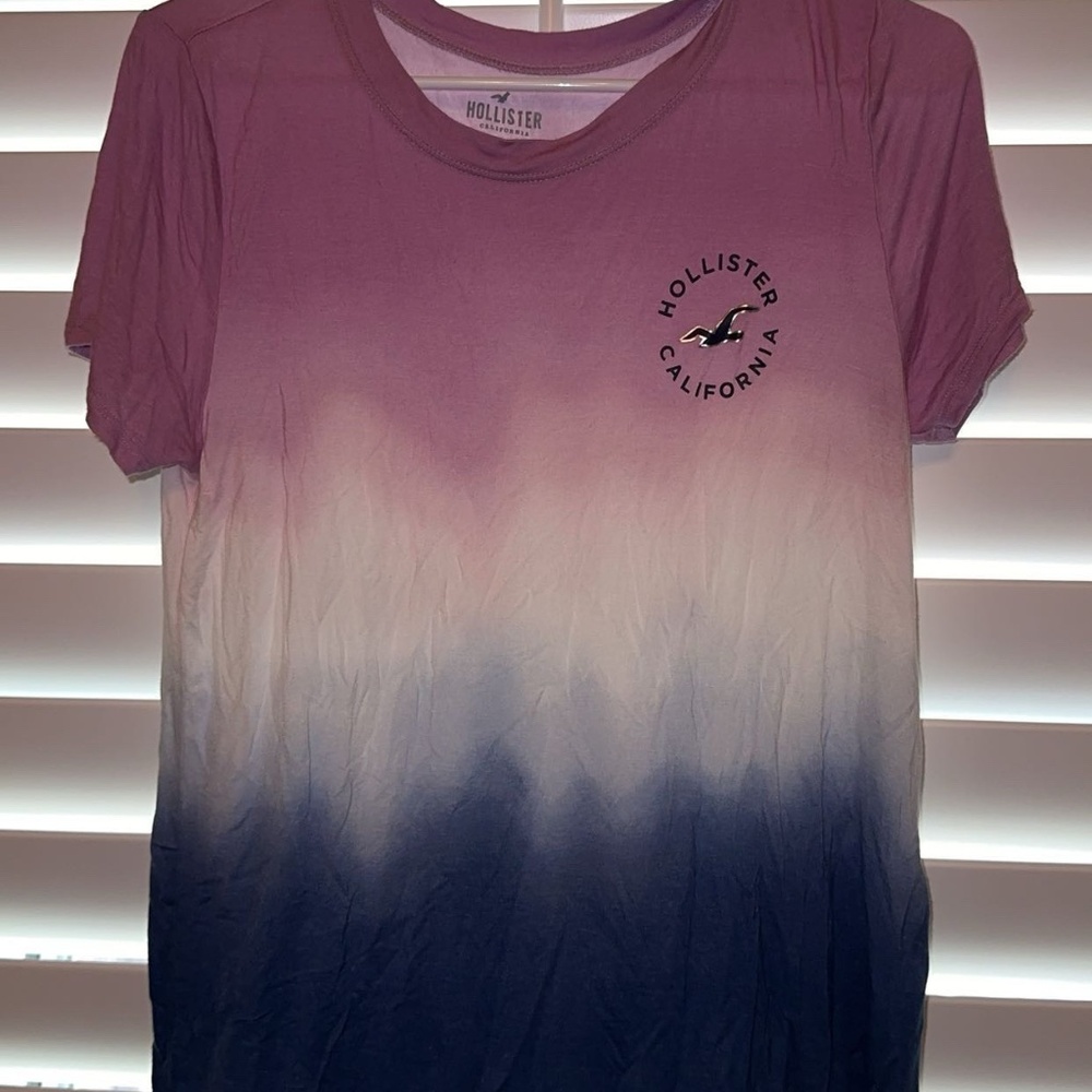 Hollister Flowy T-Shirt